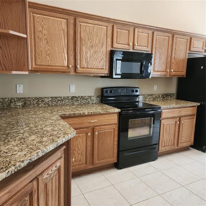 En Venta: $320,000 (2 camas, 2 baños, 1628 Pies cuadrados)