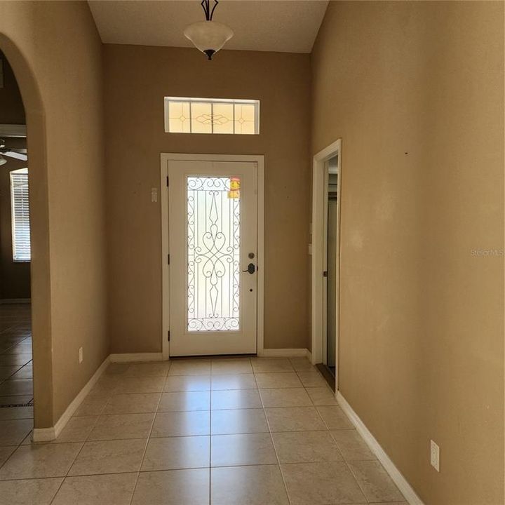 En Venta: $320,000 (2 camas, 2 baños, 1628 Pies cuadrados)