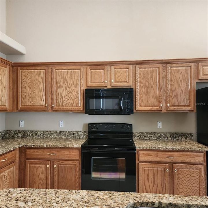 En Venta: $320,000 (2 camas, 2 baños, 1628 Pies cuadrados)