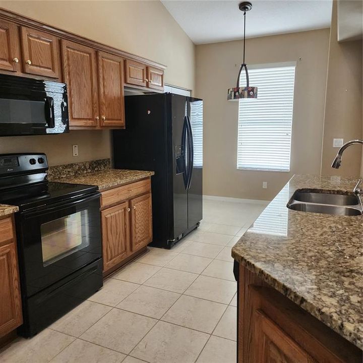 En Venta: $320,000 (2 camas, 2 baños, 1628 Pies cuadrados)