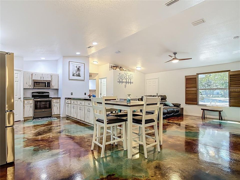 For Sale: $459,000 (3 beds, 2 baths, 1512 Square Feet)