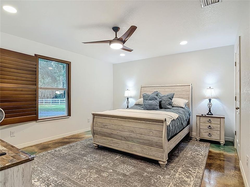 For Sale: $459,000 (3 beds, 2 baths, 1512 Square Feet)