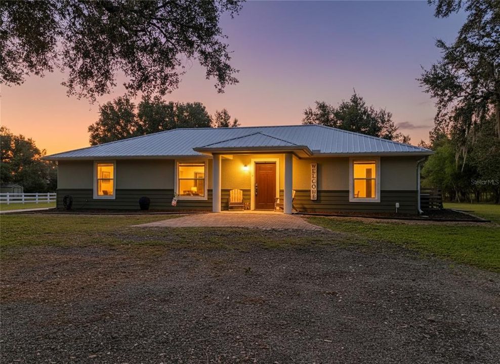 For Sale: $459,000 (3 beds, 2 baths, 1512 Square Feet)