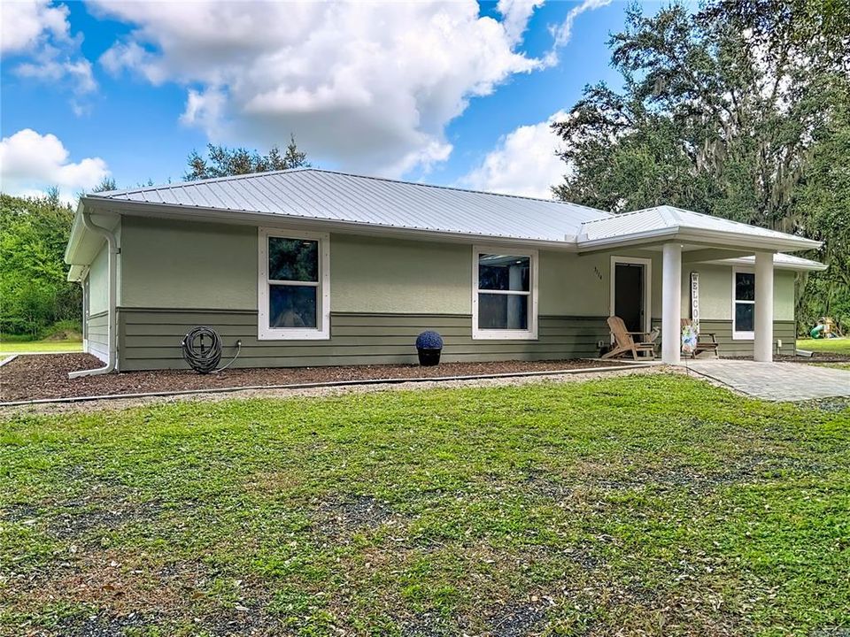 For Sale: $459,000 (3 beds, 2 baths, 1512 Square Feet)