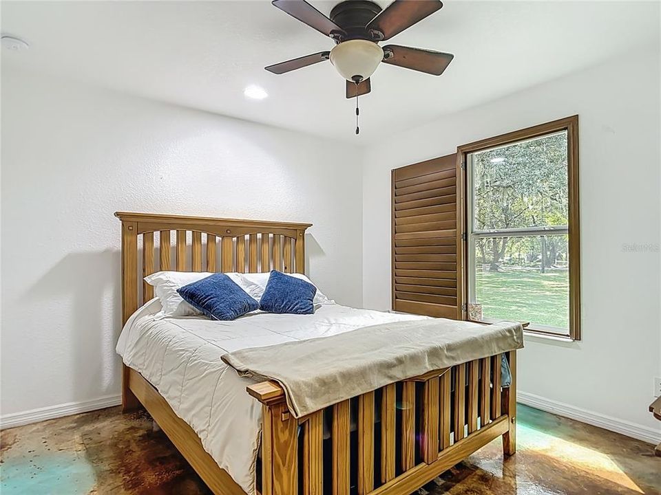 For Sale: $459,000 (3 beds, 2 baths, 1512 Square Feet)