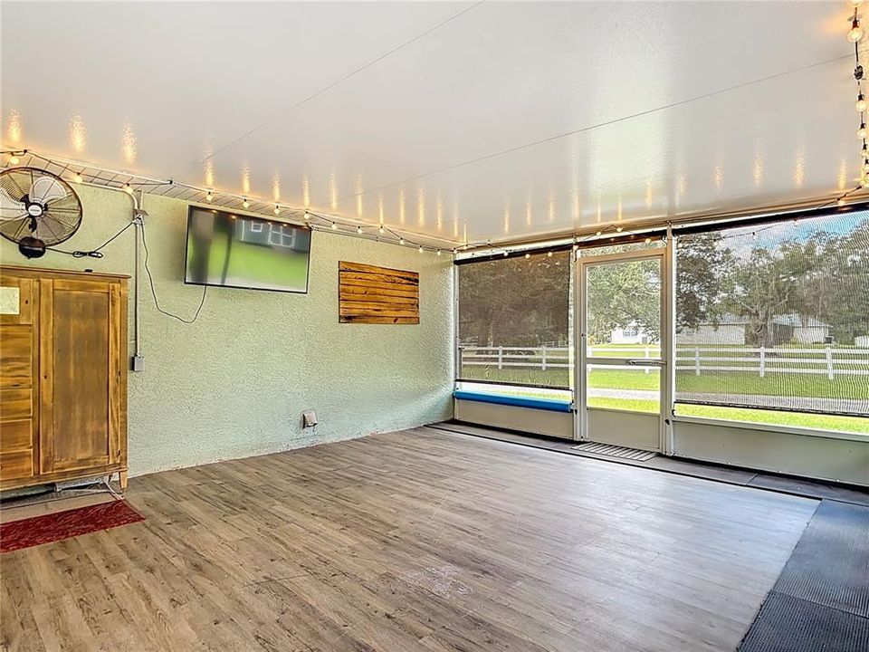 For Sale: $459,000 (3 beds, 2 baths, 1512 Square Feet)