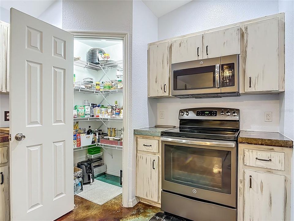 For Sale: $459,000 (3 beds, 2 baths, 1512 Square Feet)