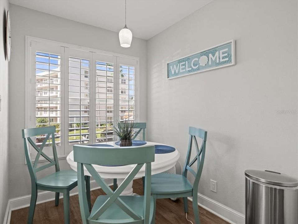 В аренду: $4,000 (2 спален, 2 ванн, 1070 Квадратных фут)