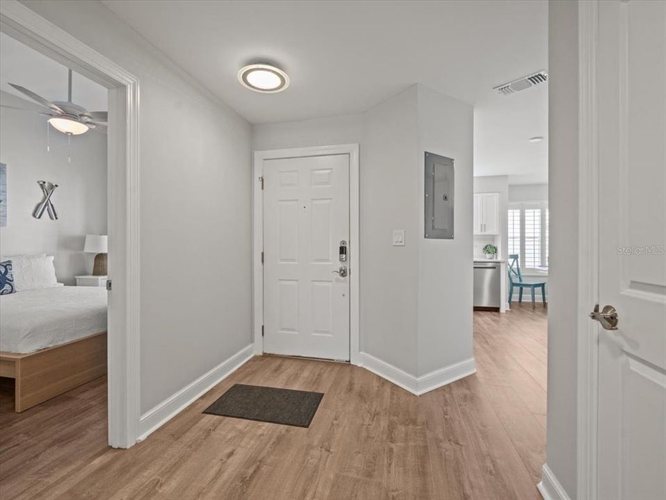 В аренду: $4,000 (2 спален, 2 ванн, 1070 Квадратных фут)