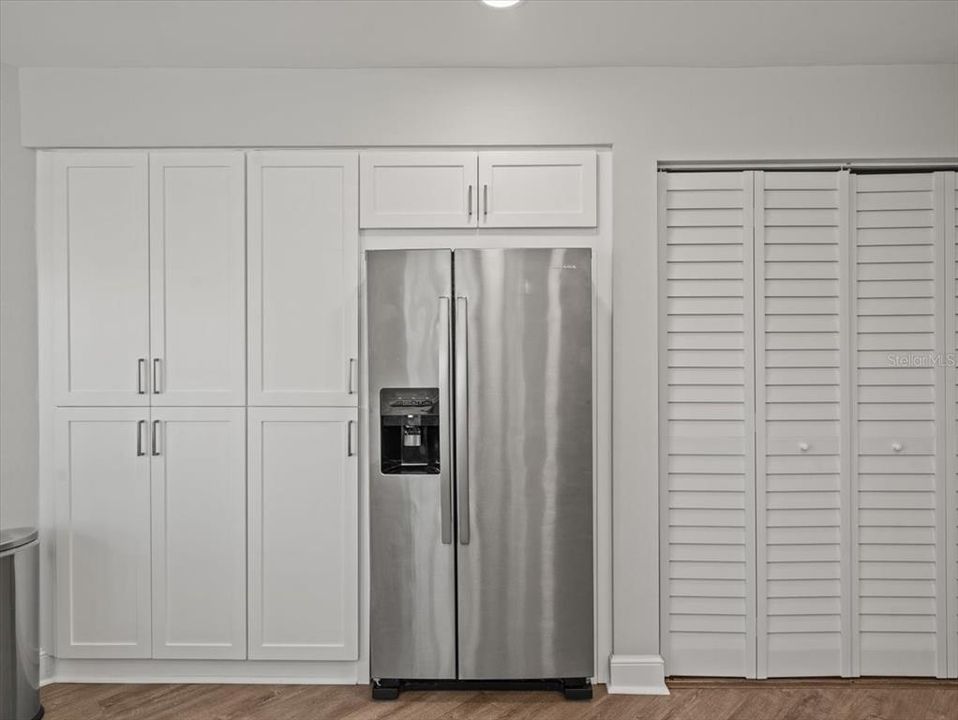 В аренду: $4,000 (2 спален, 2 ванн, 1070 Квадратных фут)