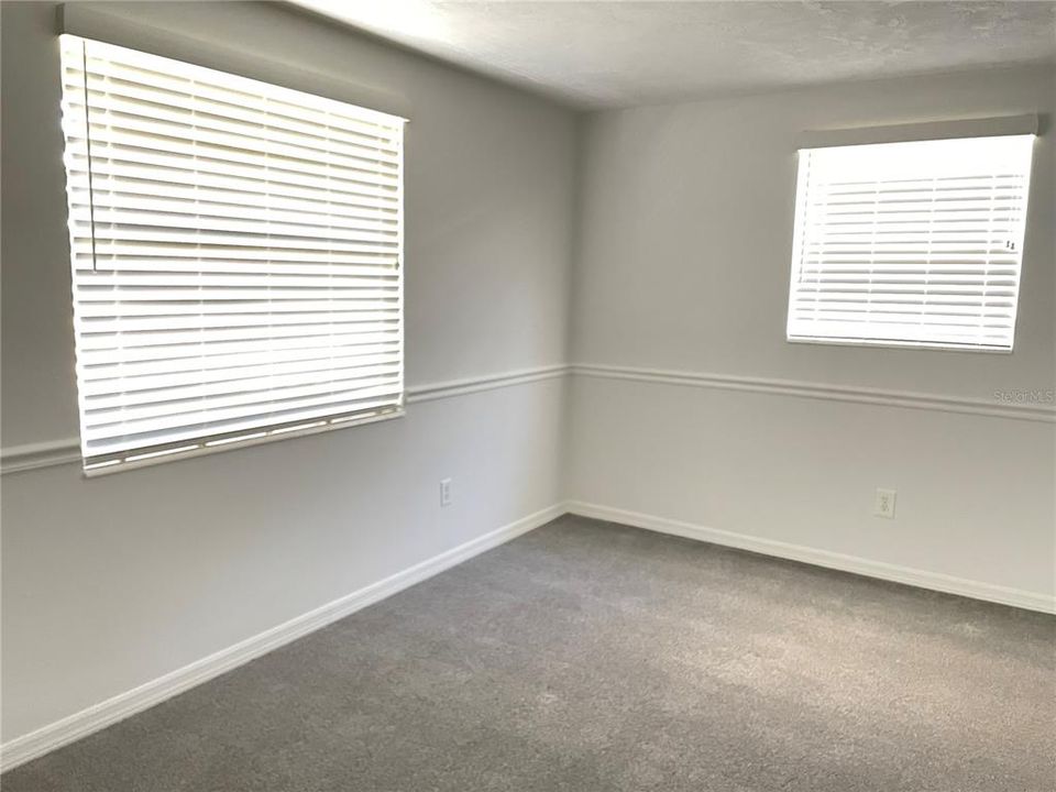 出租: $2,500 (2 贝兹, 2 浴室, 1491 平方英尺)