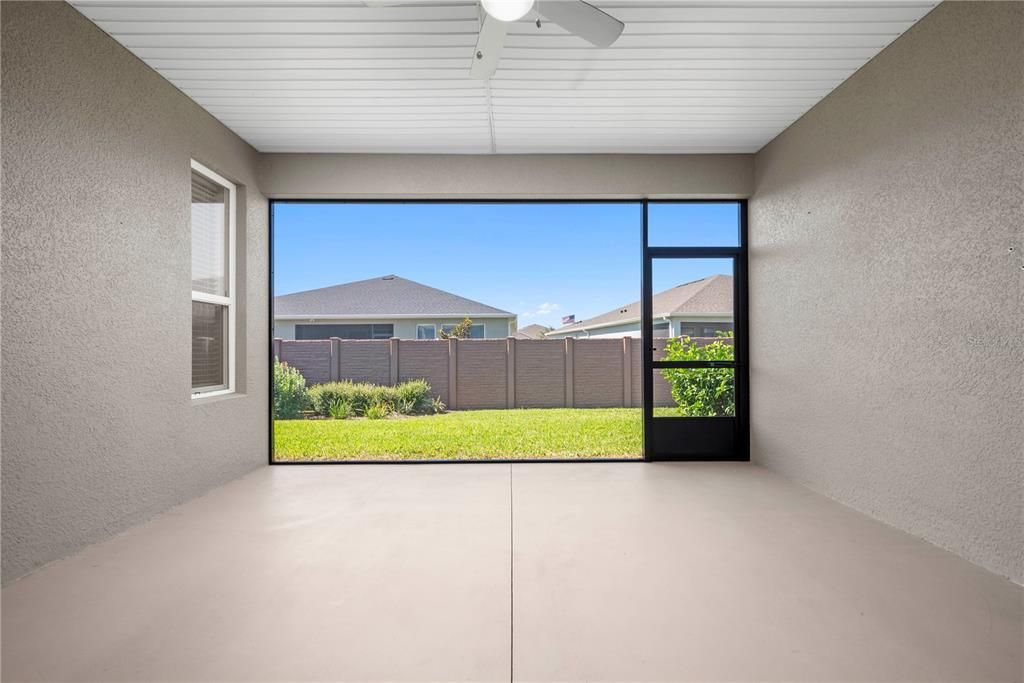 For Sale: $550,000 (3 beds, 3 baths, 2659 Square Feet)