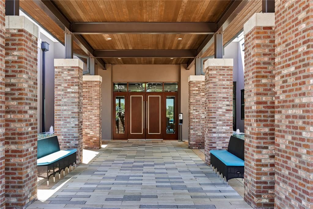 For Sale: $550,000 (3 beds, 3 baths, 2659 Square Feet)