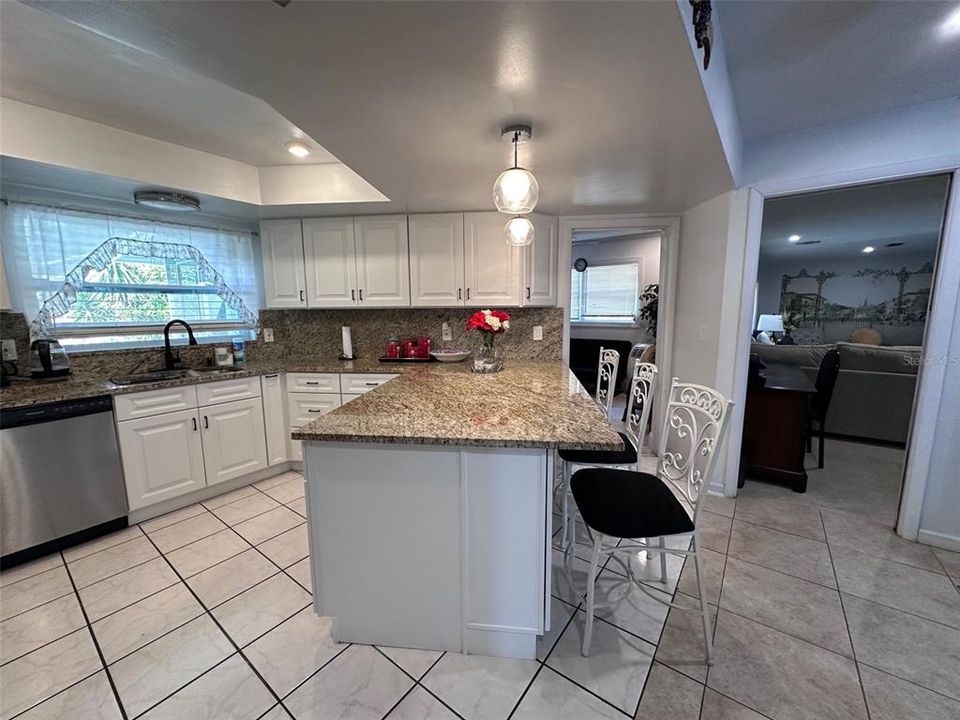 For Rent: $3,450 (3 beds, 2 baths, 2075 Square Feet)