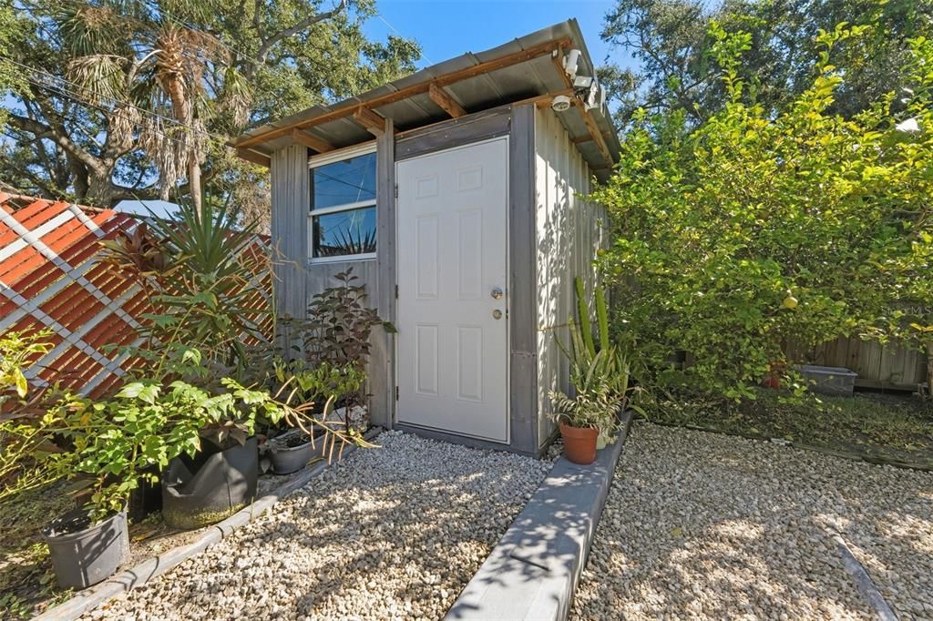 For Rent: $3,450 (3 beds, 2 baths, 2075 Square Feet)