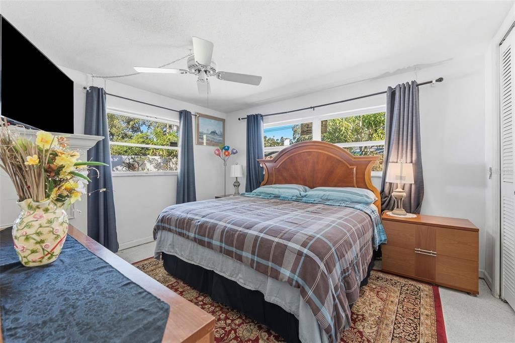 For Rent: $3,450 (3 beds, 2 baths, 2075 Square Feet)