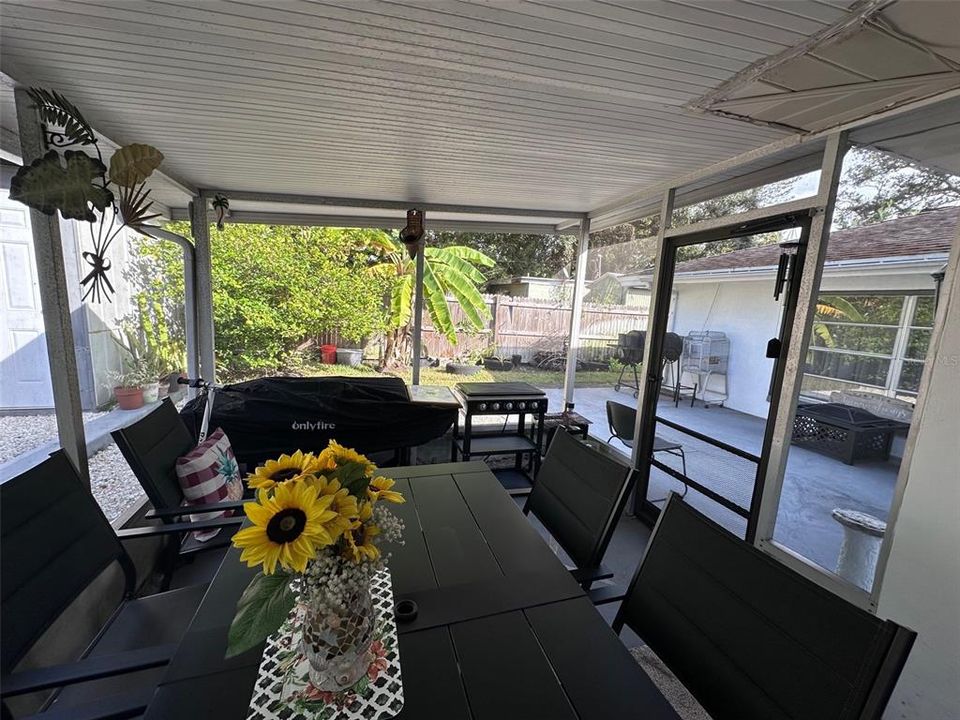 For Rent: $3,450 (3 beds, 2 baths, 2075 Square Feet)