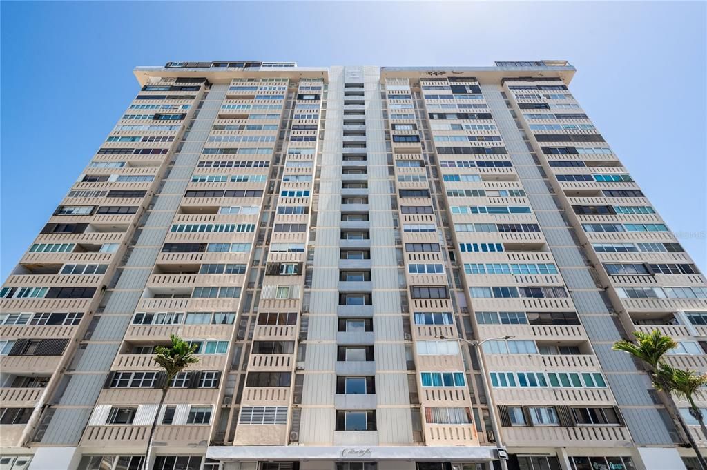 Недавно продано: $385,000 (1 спален, 1 ванн, 500 Квадратных фут)