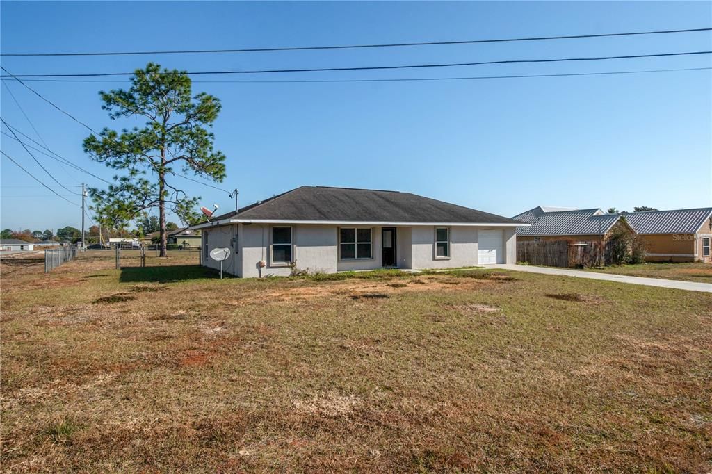 На продажу: $219,000 (3 спален, 2 ванн, 1411 Квадратных фут)