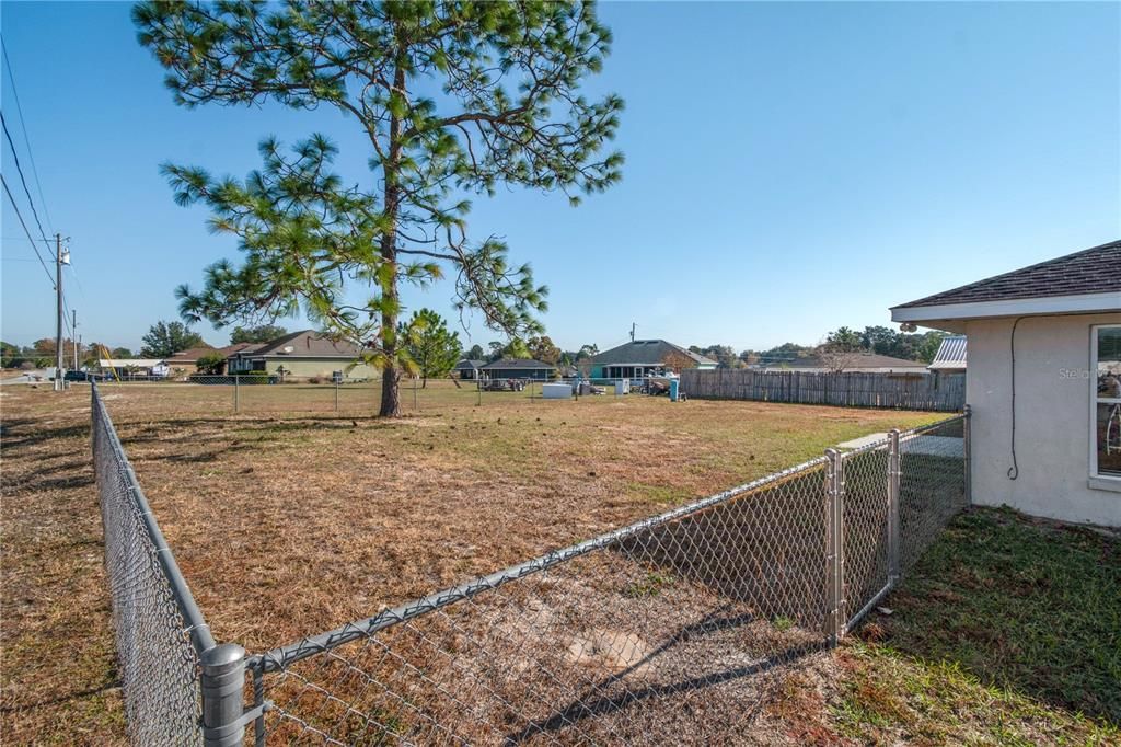 На продажу: $219,000 (3 спален, 2 ванн, 1411 Квадратных фут)