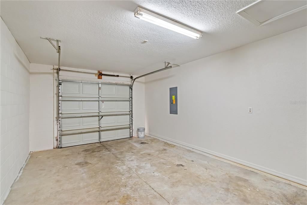 На продажу: $219,000 (3 спален, 2 ванн, 1411 Квадратных фут)