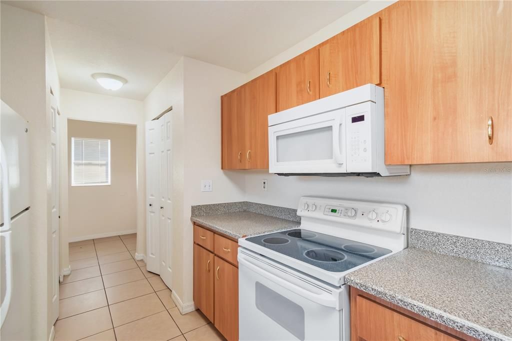 На продажу: $219,000 (3 спален, 2 ванн, 1411 Квадратных фут)