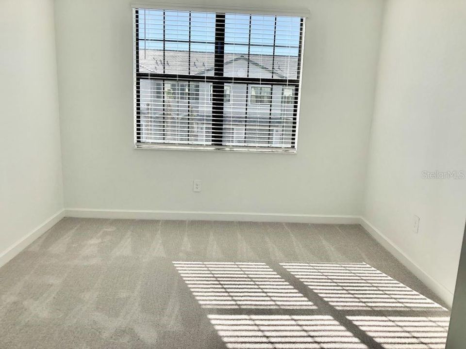 For Rent: $2,550 (3 beds, 2 baths, 1925 Square Feet)