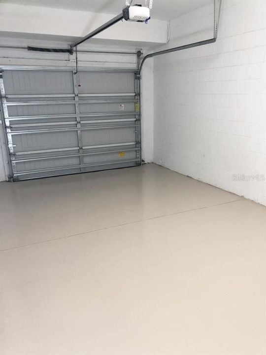 For Rent: $2,550 (3 beds, 2 baths, 1925 Square Feet)