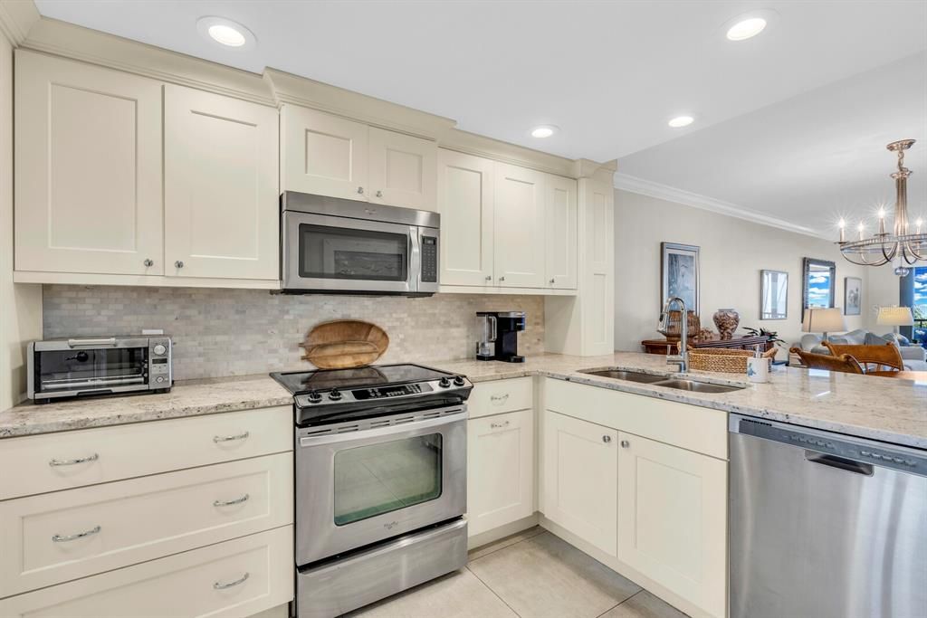 待售: $1,350,000 (2 贝兹, 2 浴室, 1326 平方英尺)