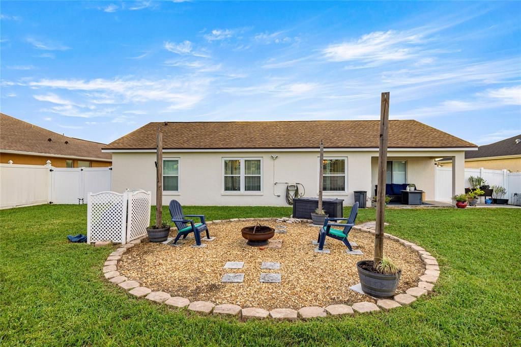 Active With Contract: $275,000 (3 beds, 2 baths, 1578 Square Feet)