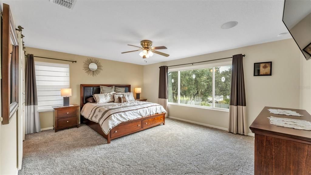 For Sale: $549,900 (5 beds, 3 baths, 3122 Square Feet)