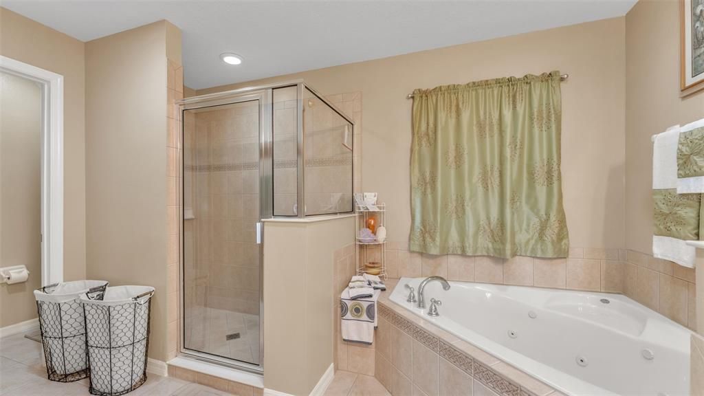 For Sale: $549,900 (5 beds, 3 baths, 3122 Square Feet)