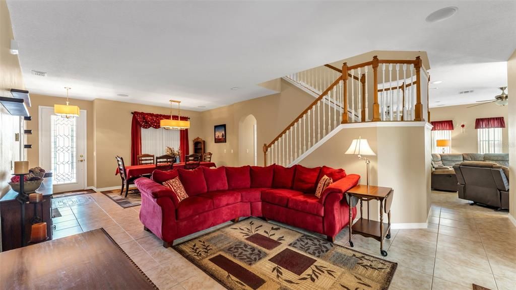 For Sale: $549,900 (5 beds, 3 baths, 3122 Square Feet)