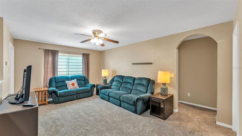 For Sale: $549,900 (5 beds, 3 baths, 3122 Square Feet)