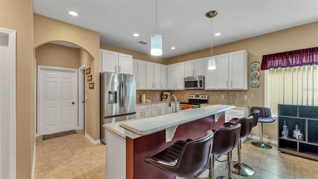 For Sale: $549,900 (5 beds, 3 baths, 3122 Square Feet)