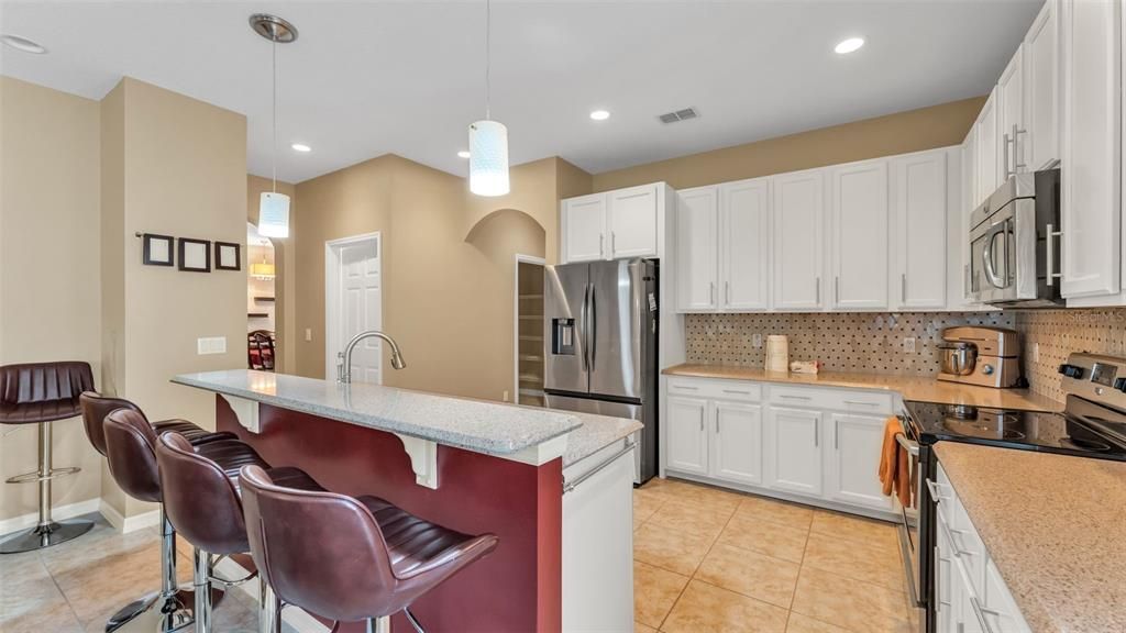 For Sale: $549,900 (5 beds, 3 baths, 3122 Square Feet)