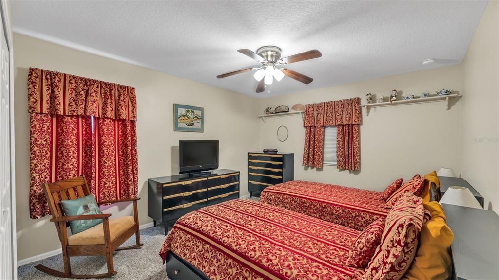 For Sale: $549,900 (5 beds, 3 baths, 3122 Square Feet)