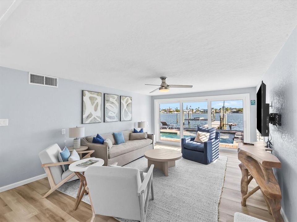 合同活跃: $1,450,000 (3 贝兹, 2 浴室, 1607 平方英尺)