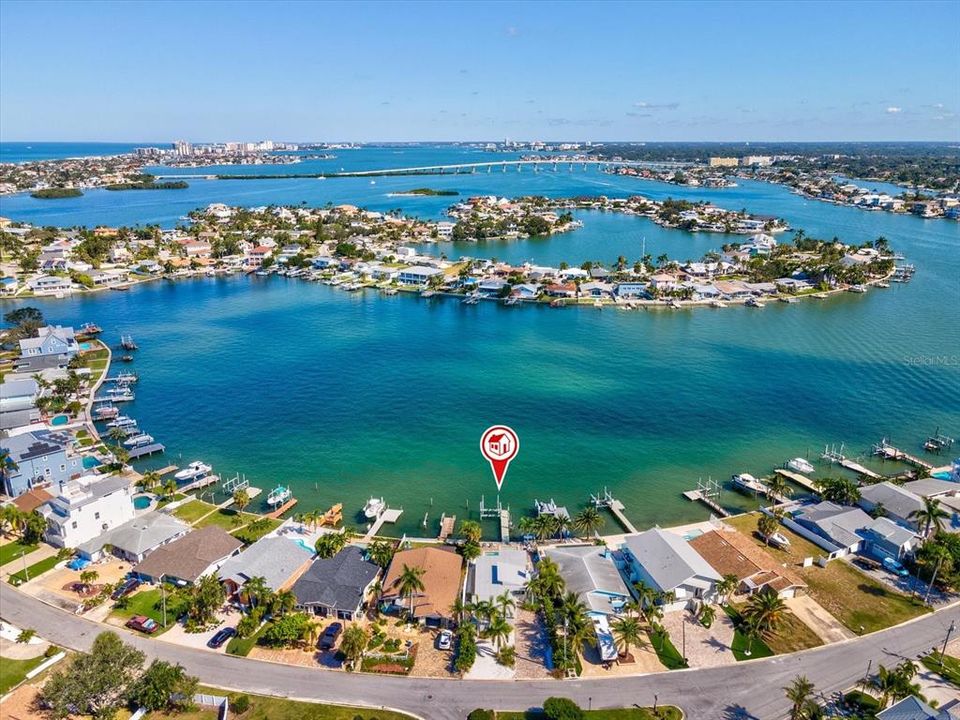 合同活跃: $1,450,000 (3 贝兹, 2 浴室, 1607 平方英尺)