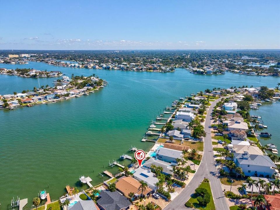 合同活跃: $1,450,000 (3 贝兹, 2 浴室, 1607 平方英尺)