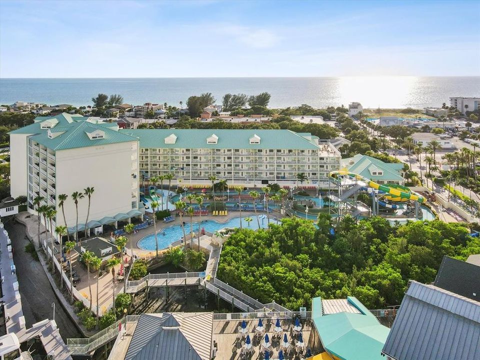 合同活跃: $1,450,000 (3 贝兹, 2 浴室, 1607 平方英尺)