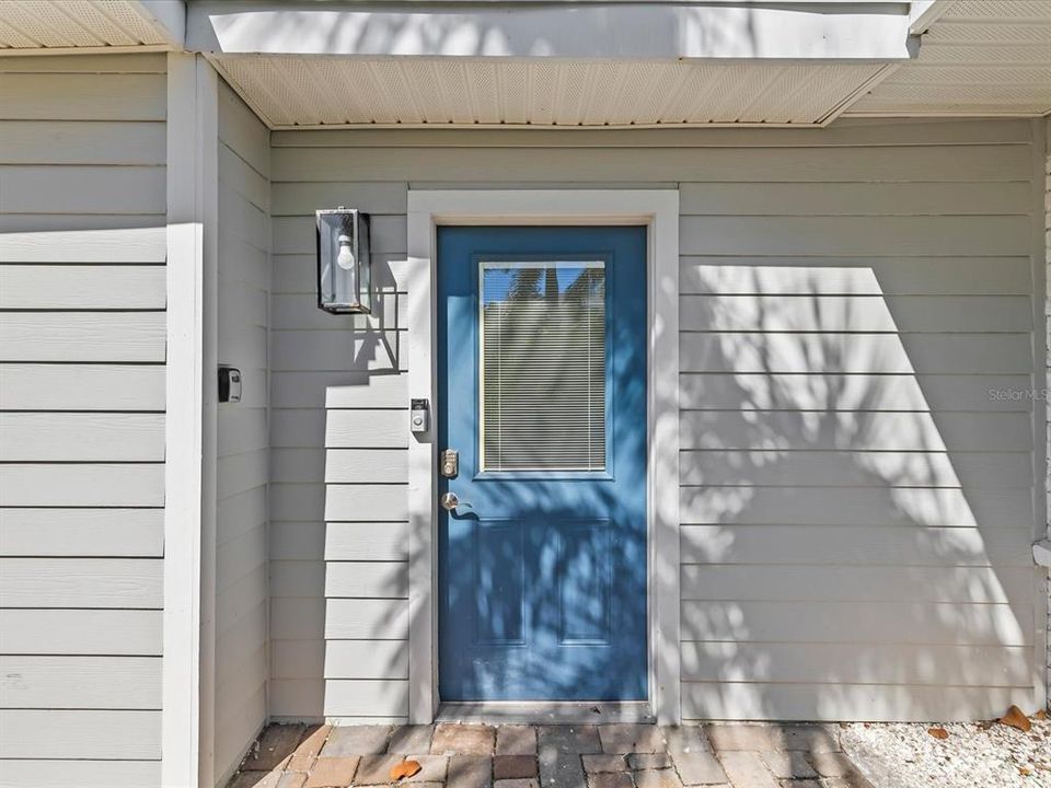 合同活跃: $1,450,000 (3 贝兹, 2 浴室, 1607 平方英尺)