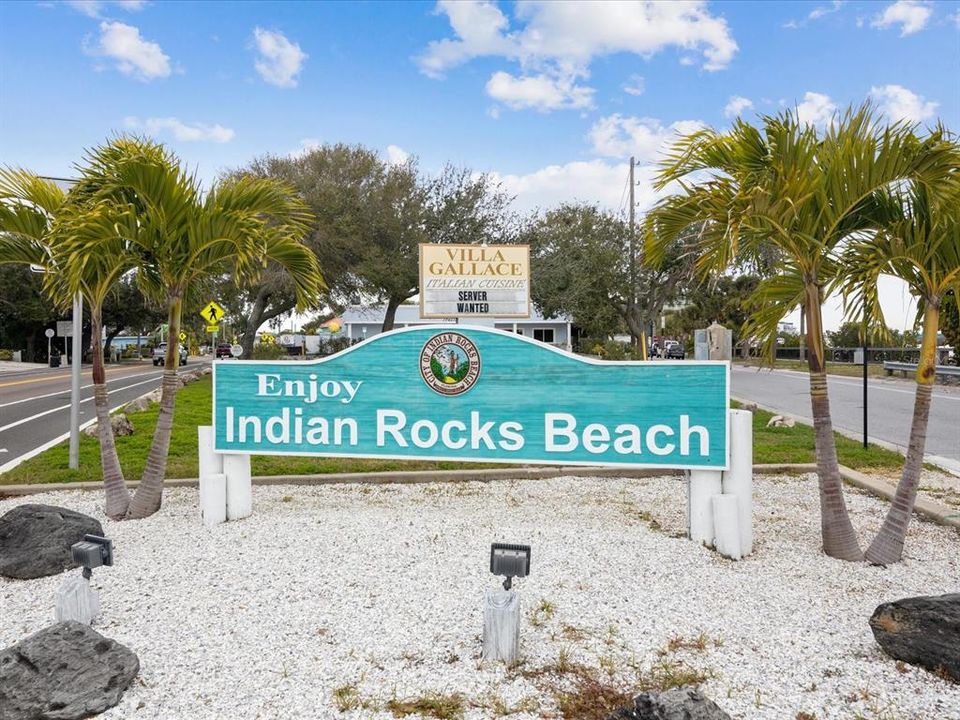 合同活跃: $1,450,000 (3 贝兹, 2 浴室, 1607 平方英尺)