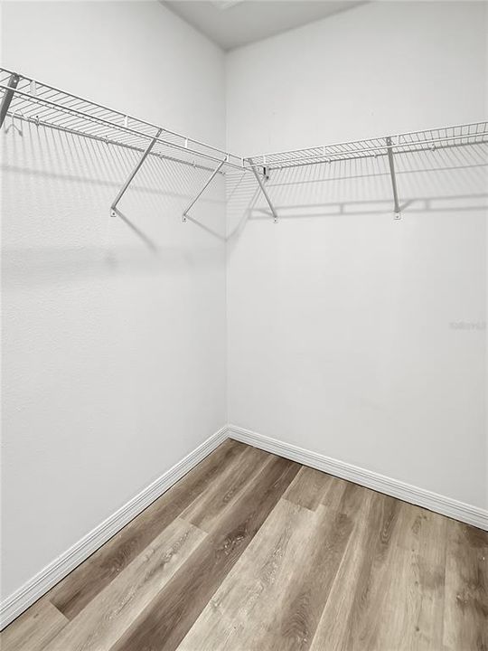 For Rent: $1,800 (3 beds, 2 baths, 1373 Square Feet)