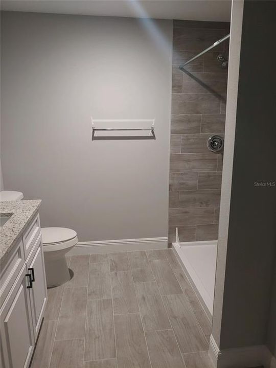 For Rent: $1,900 (3 beds, 2 baths, 1400 Square Feet)