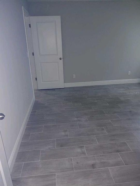 For Rent: $1,900 (3 beds, 2 baths, 1400 Square Feet)