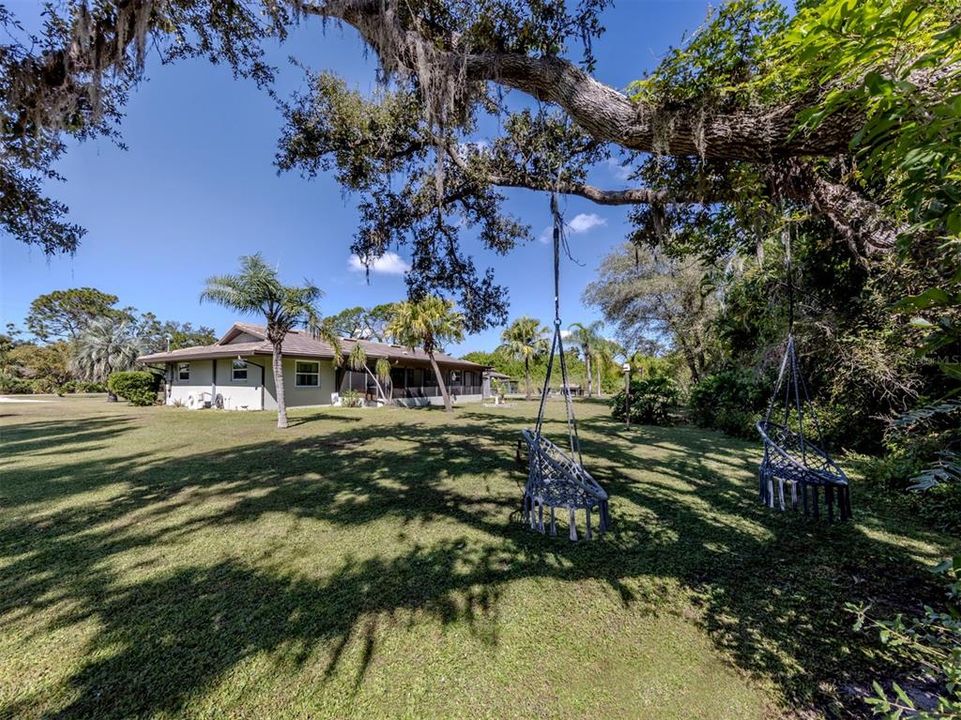 For Sale: $559,000 (3 beds, 2 baths, 1459 Square Feet)