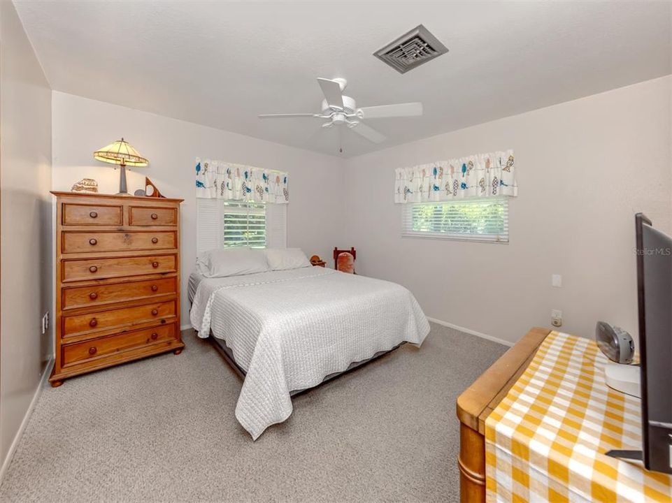 For Sale: $559,000 (3 beds, 2 baths, 1459 Square Feet)