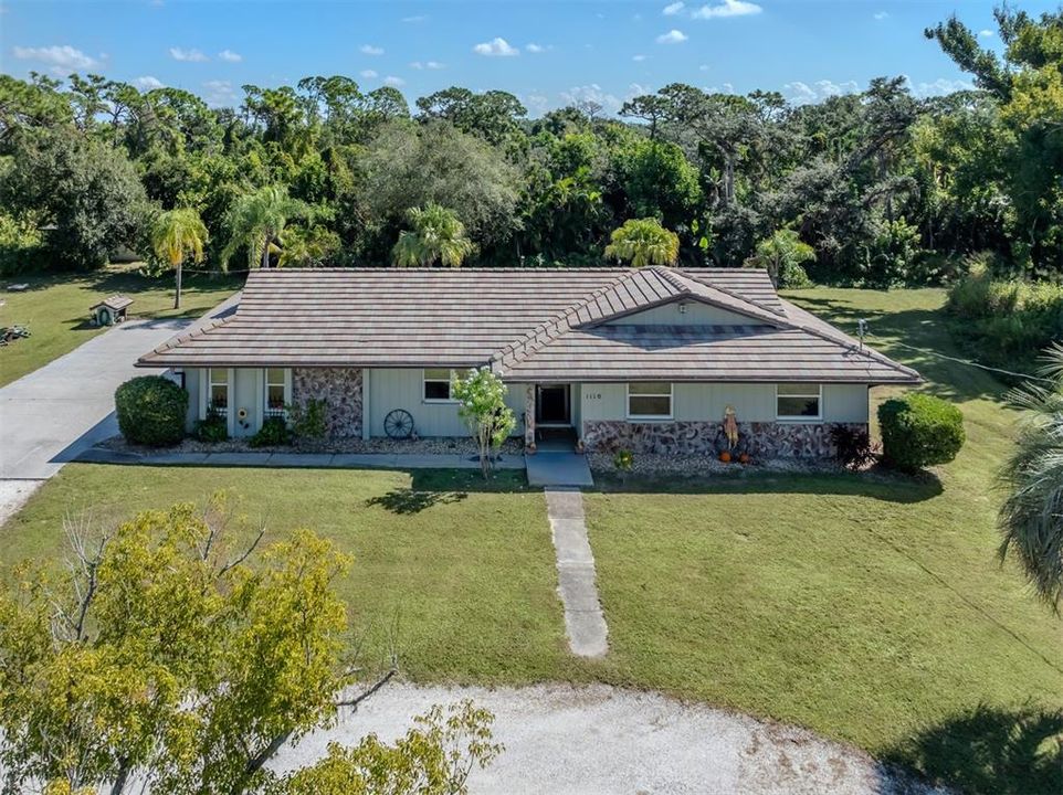 For Sale: $559,000 (3 beds, 2 baths, 1459 Square Feet)