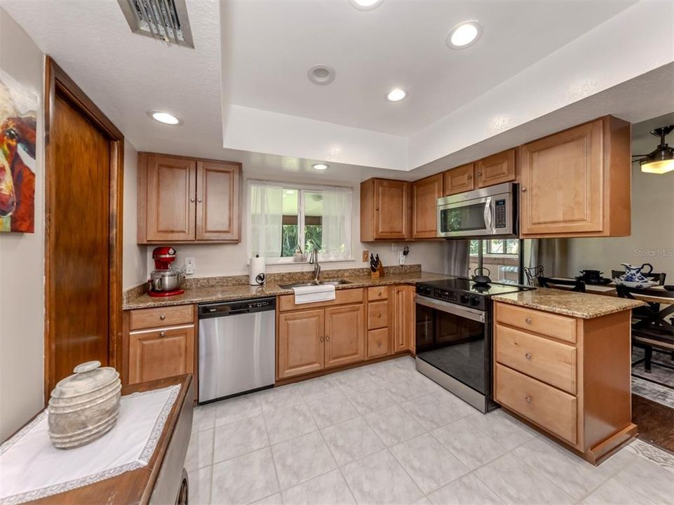 For Sale: $559,000 (3 beds, 2 baths, 1459 Square Feet)